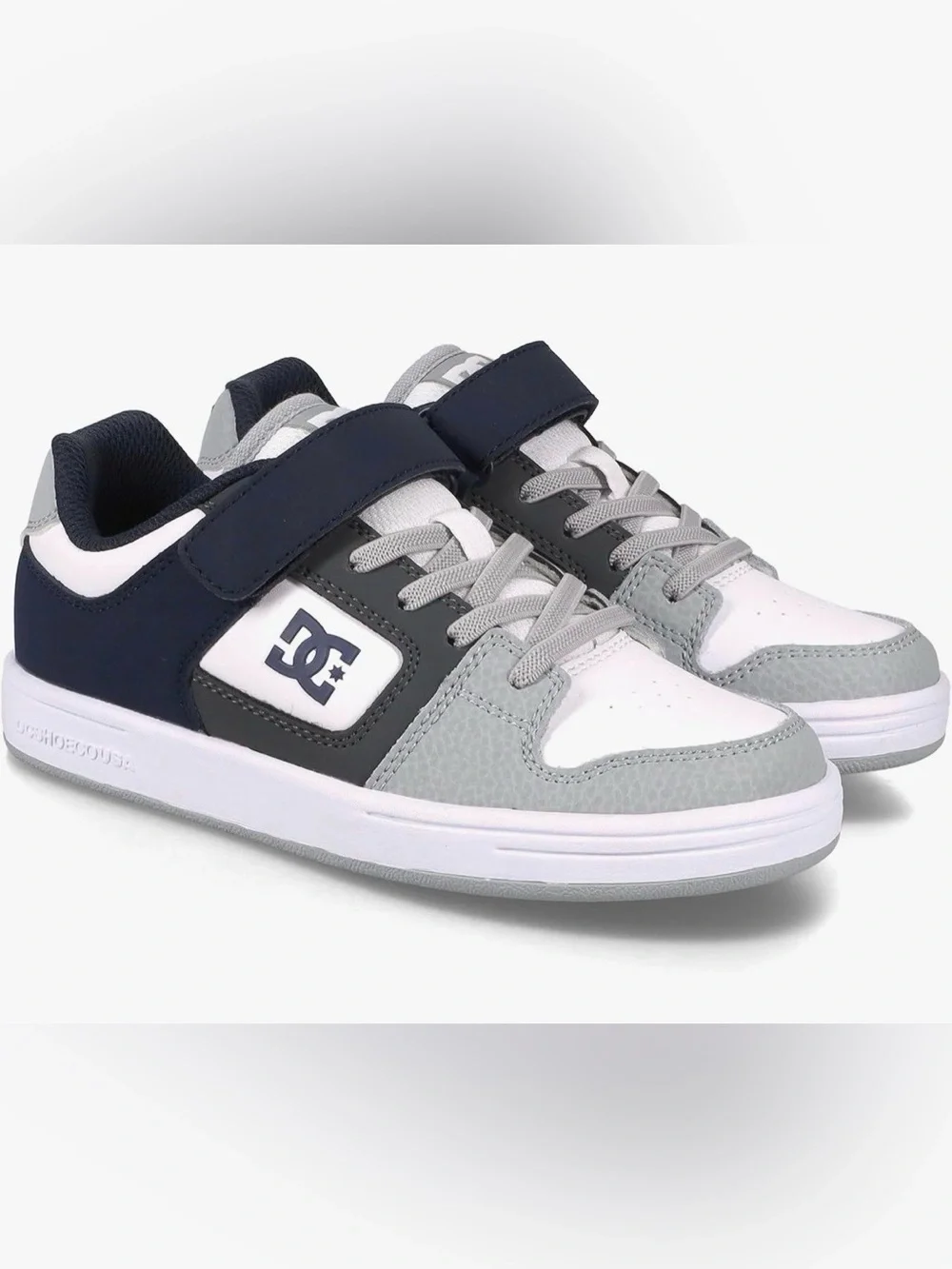 DC Shoes Boys Manteca 4 V, size 3